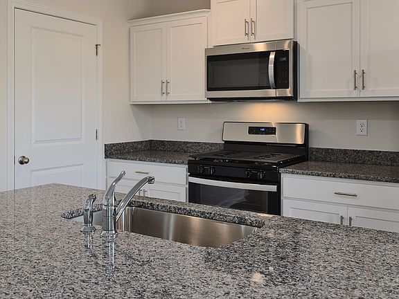 4th image of 3125 Hickory Ridge Trl