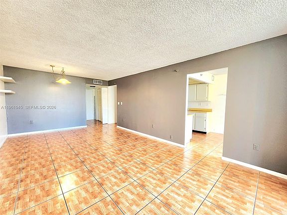 5th image of 210 174th St APT 714