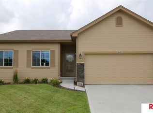 4602 N 166th St, Omaha, NE 68116