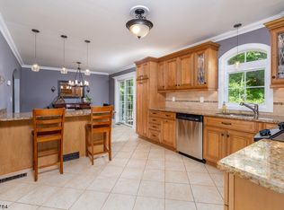 250 Turkey Hill Rd, Bloomsbury, NJ 08804