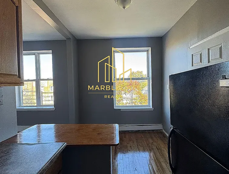 322 Park Ave #113 — Photo 1