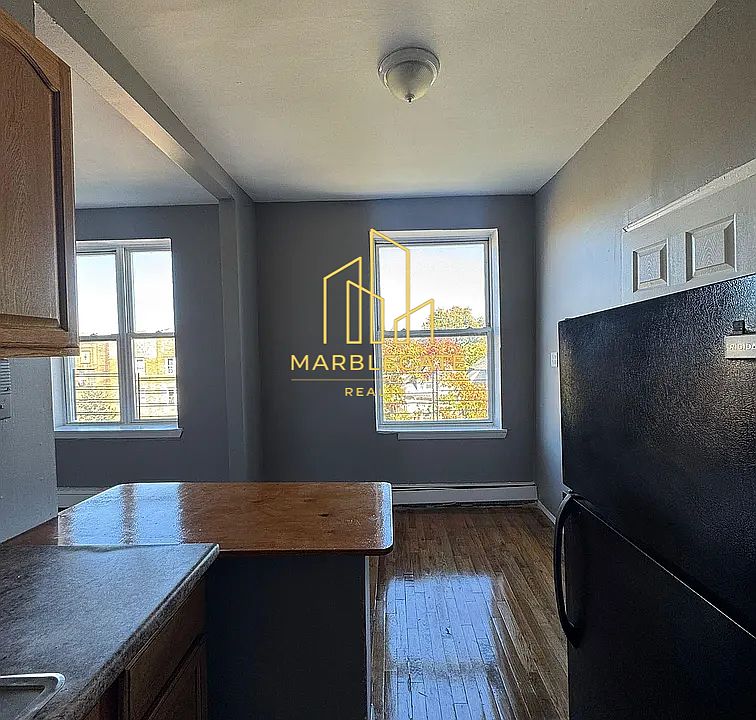 1st image of 322 Park Ave #113