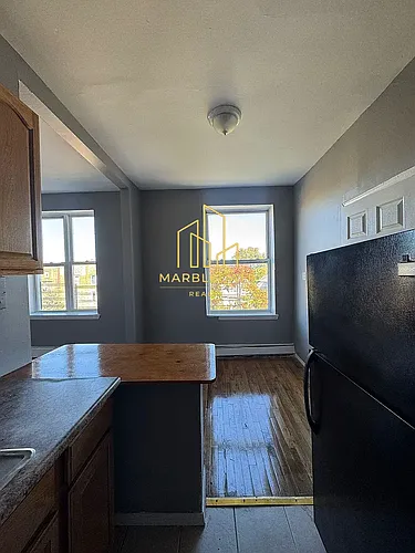 322 Park Ave Photo 1