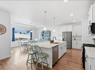 1155 S Red Barn View Dr, Santaquin, UT 84655