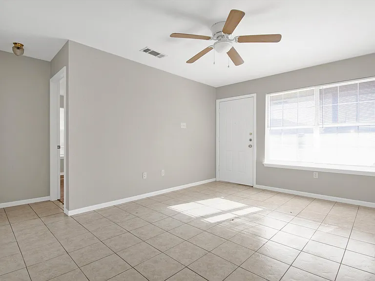 907 North Dr #B — Photo 12