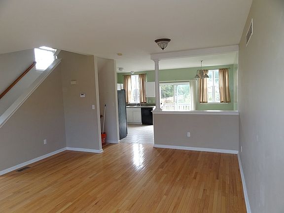 3rd image of 20 Ballina Blvd