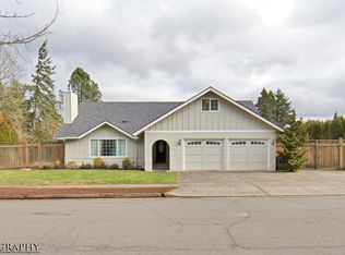1925 Ridgeway Dr, Eugene, OR 97401