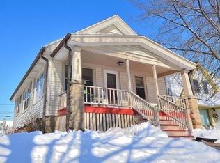 2219 S 90th St, West Allis, WI 53227