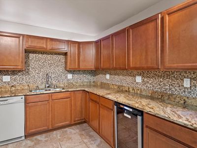 2230 West Good Hope ROAD #25, Glendale, WI, 53209