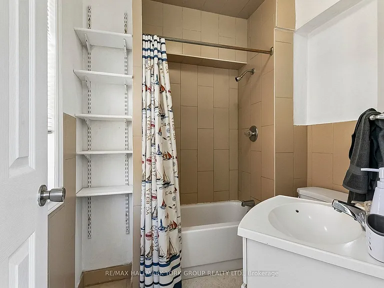 472 Winona Dr #MAIN FL — Photo 16