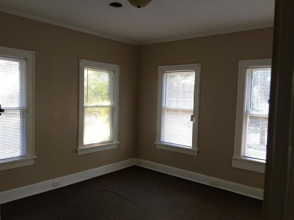 1st image of 3024 Dupont St