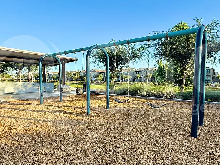 1068 E Sabino Dr — Photo 13