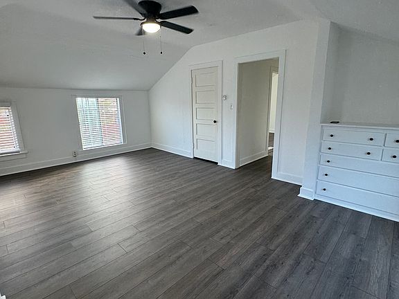 2nd image of 1203 Sunset Cliffs Blvd #3