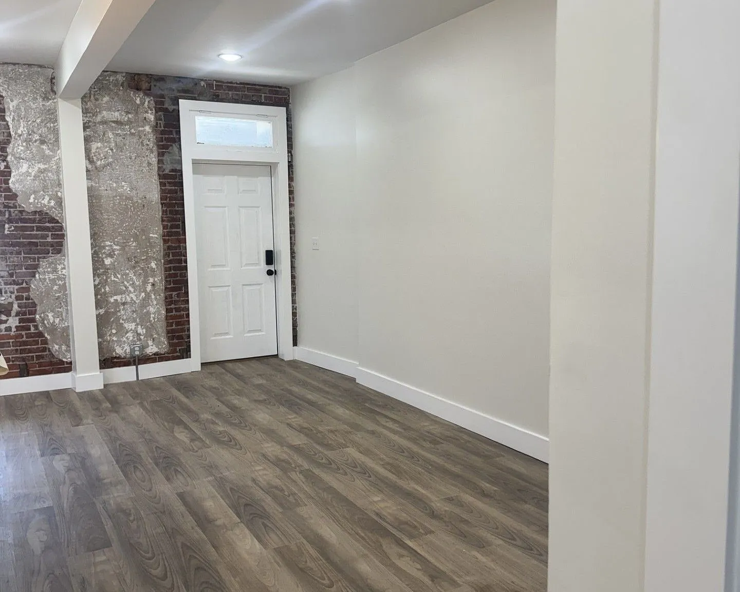 2 bed, 2.0 bath, $1,500 — Photo 1