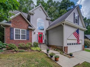15 Amberwood Ct, McDonough, GA