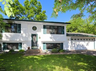 5033 Woodcrest Rd, White Bear Lake, MN 55110