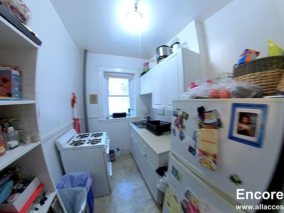 4th image of 1450 Commonwealth Ave #9RR