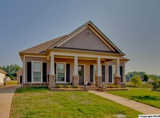 6421 Midtowne Ln, Huntsville, AL 35806