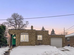 2090 Rosedale Ave, Dubuque, IA 52001