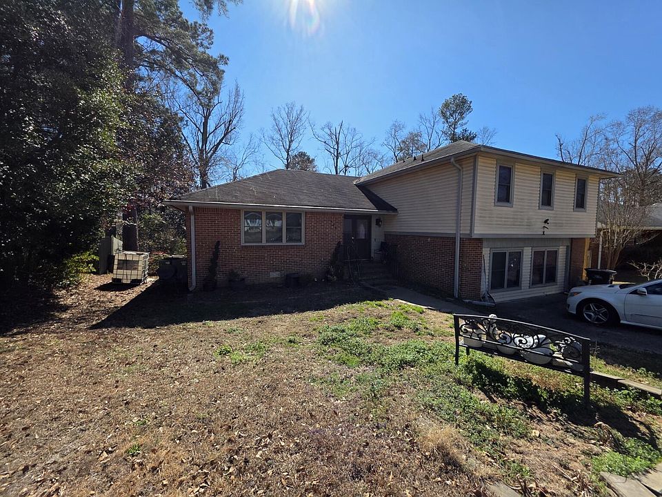 1st image of 429 Shallowford Circle