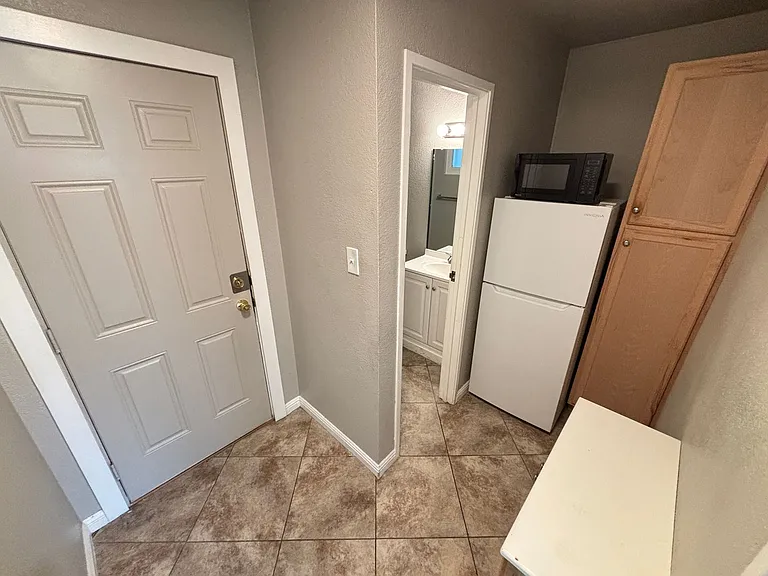 5320 Swenson St — Photo 5