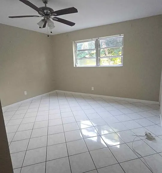 4061 NW 9th Ave #106 — Photo 5