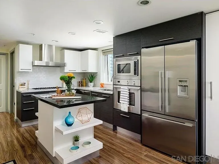 1431 Pacific Hwy #610 — Photo 12