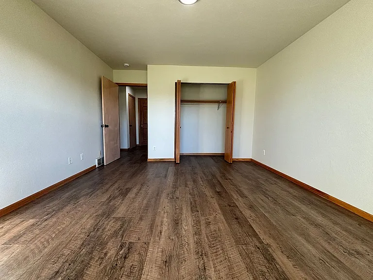 416 Pecor St — Photo 21