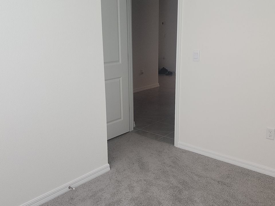 2nd image of 2814 Gumbo Limbo Dr