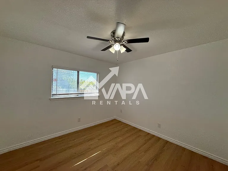 9318 Adams Hill Dr — Photo 8