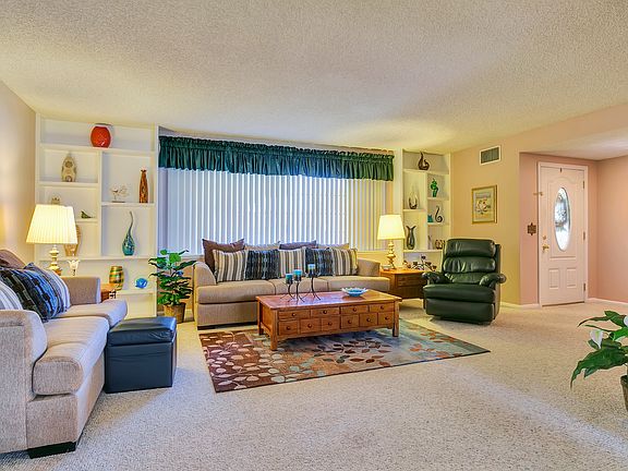 5th image of 11110 Tigrina Ave
