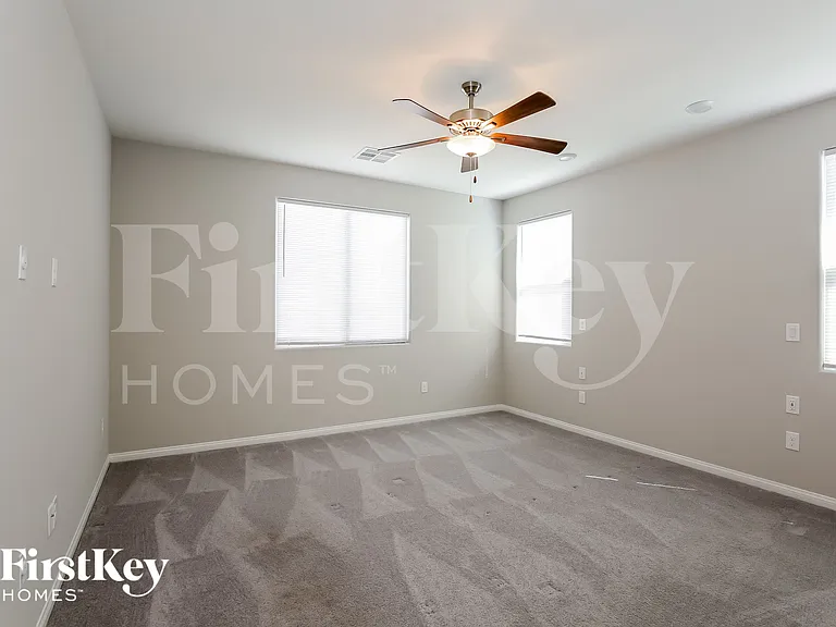 4218 Klarissa Ave — Photo 6