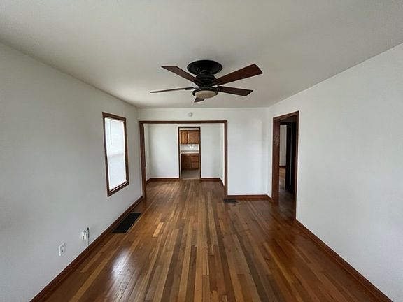 4th image of 705 E Gimber St