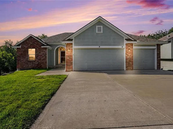 4805 NE 73rd St, Kansas City, MO 64119