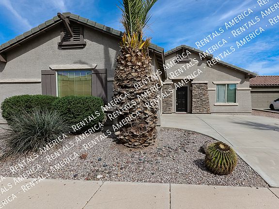 2nd image of 970 E Bellerive Pl