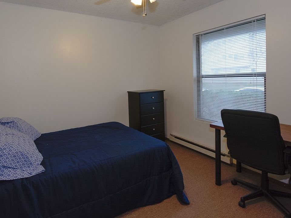 1st image of 1001 W Clark St #C1