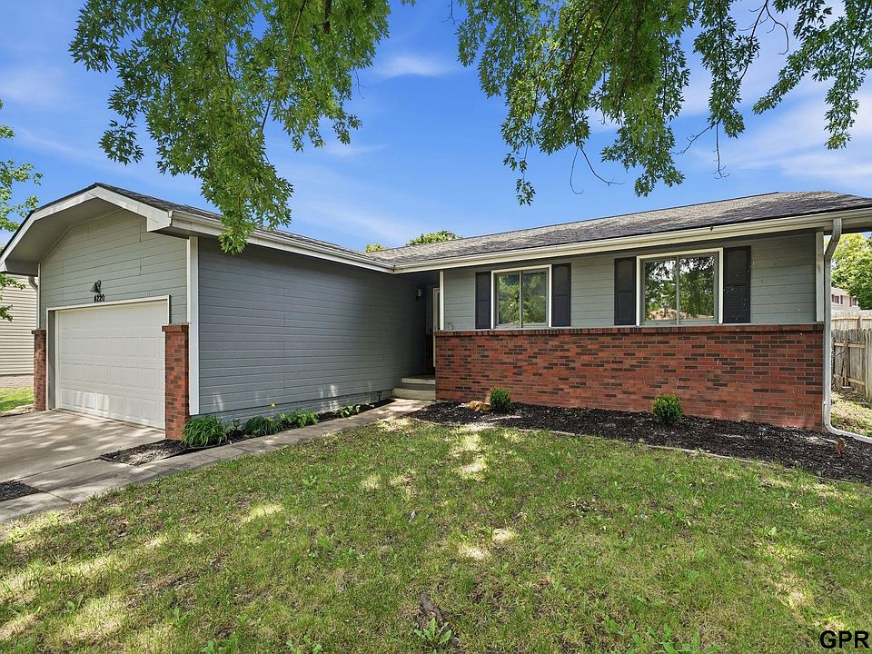 1st image of 4220 Jacquelyn Dr