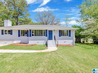 13 Sunset Ln, Birmingham, AL 35215