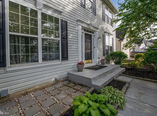 17533 Shale Dr, Hagerstown, MD 21740