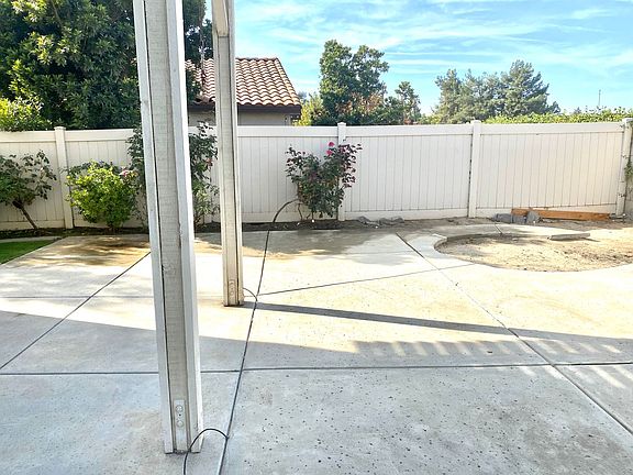 5th image of 12712 Beechfield Dr