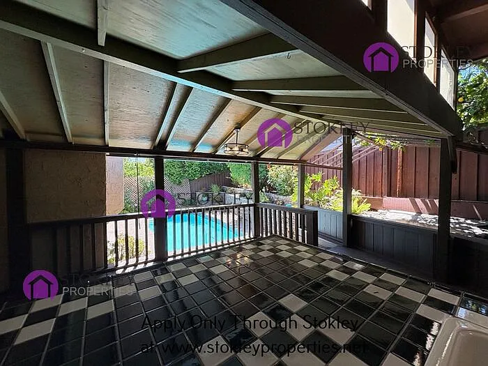 2397 Lake Meadow Cir — Photo 57