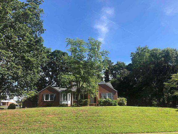 2nd image of 1728 Armstrong Park Dr