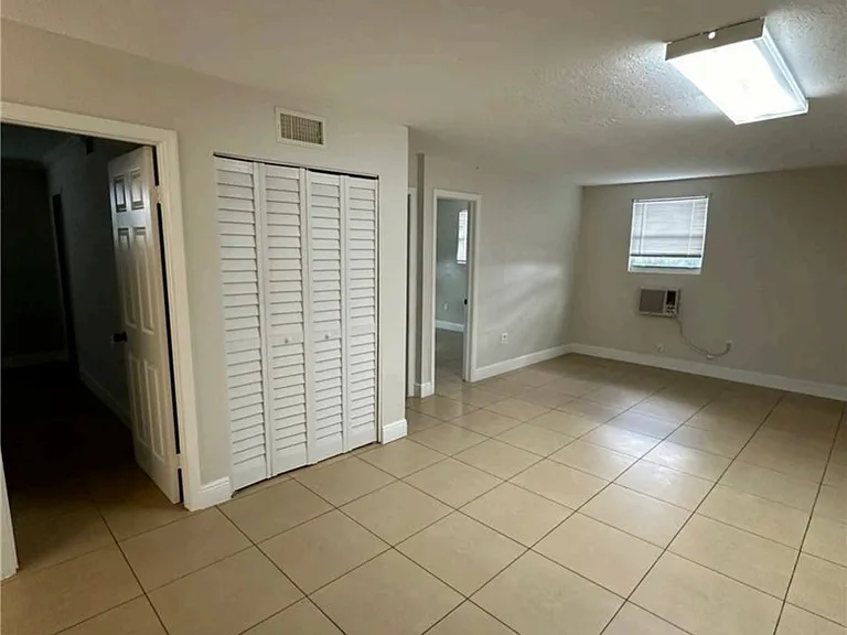 2535 Parkway St — Photo 6