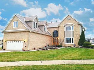 3813 Streamwood Dr, Hazel Crest, IL 60429