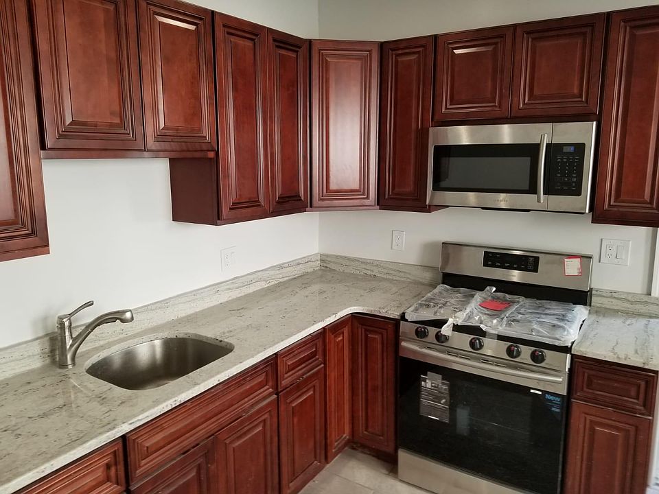 2nd image of 94 Winthrop St #3