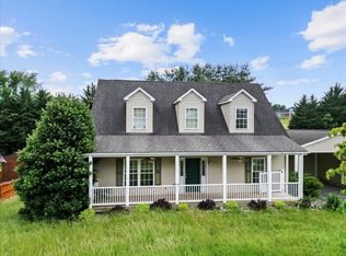 1128 Camper St, Pulaski, VA 24301