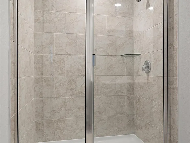 112 Ragnar Dr — Photo 17