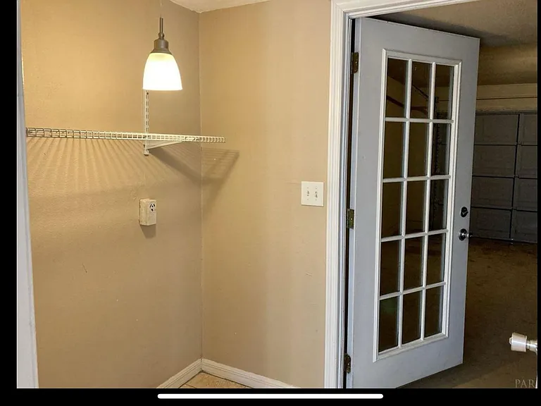 3102 Las Brisas Dr — Photo 12