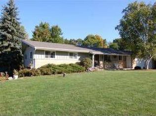 17820 W Westward Dr, New Berlin, WI 53146