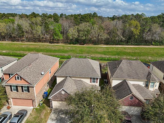 3rd image of 28915 Birch Green Way